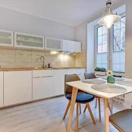 Urbannestgroup Swietojanska 35 36 Ii דירה *