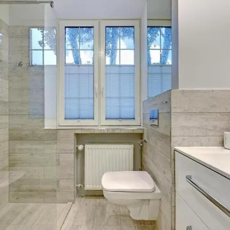 Urbannestgroup Swietojanska 35 36 Ii דירה